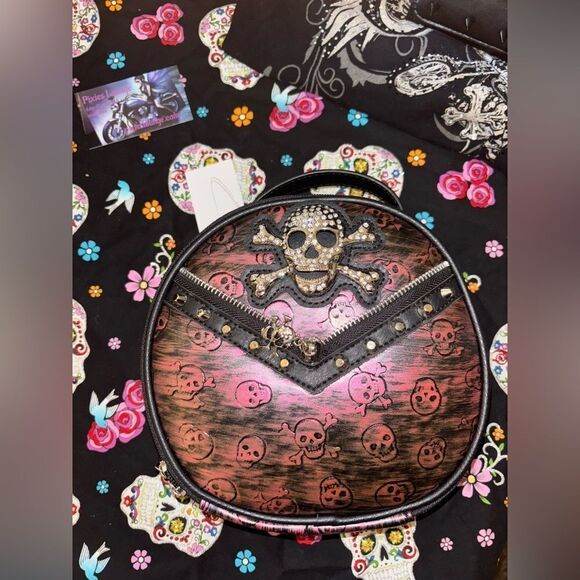Rebels Ride Skull Crossbody Oval Bag - Picture 6 of 8